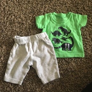 Newborn dinosaur outfit
